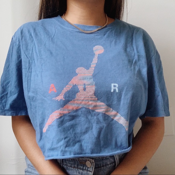 Tops - cropped jordan tee ✧